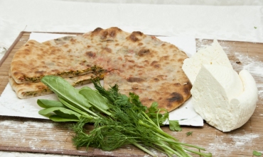 Осетинский пирог с укропом и сыром