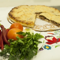 Осетинский пирог с мясом и грибами