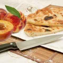 Осетинский пирог с абрикосом