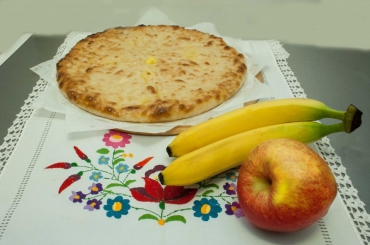 Осетинский пирог с яблоком